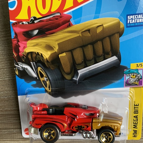 Hot Wheels HotWeiler Hotwheels Lets Race New Mainline 2024 HW Rottweiler Dog Car - Picture 6 of 8